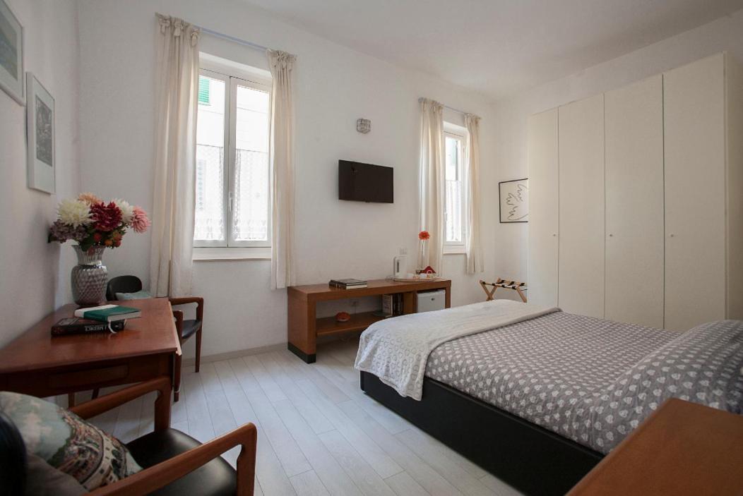 Il Nido Sull'oltrarno Camera Con Bagno Privato * Florencia